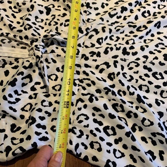 TCEC Romper, NWOT, sz L, white with black leopard print, lined - Picture 9 of 16